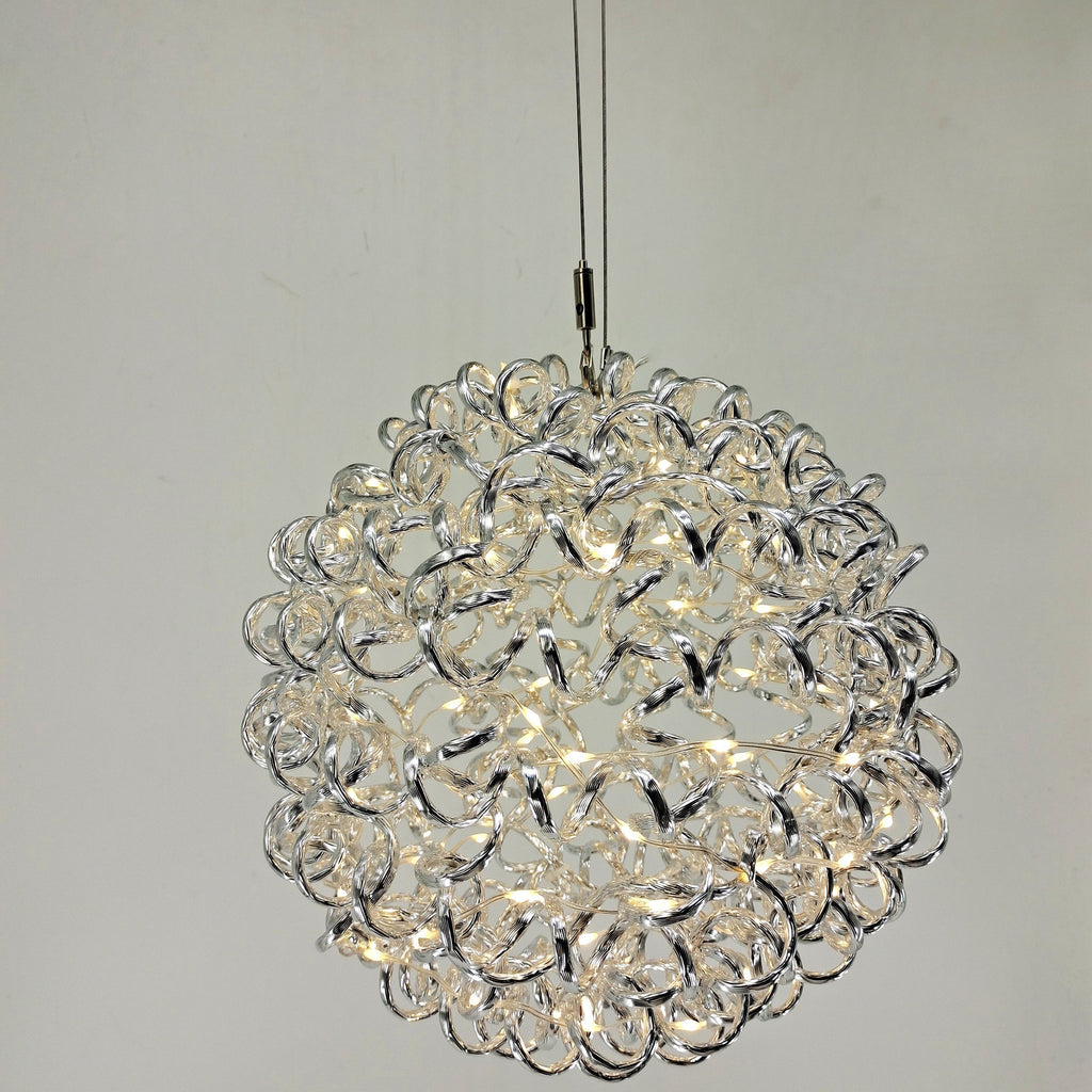 3D Drahtkugel Aluminium Ø 30 cm mit 80 LED warmweiß Timer-Funktion IP44